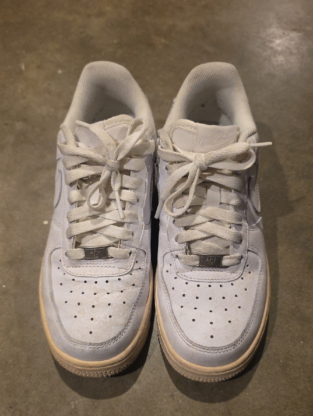 Nike Women's Air Force One Low US Size 6.5 USED